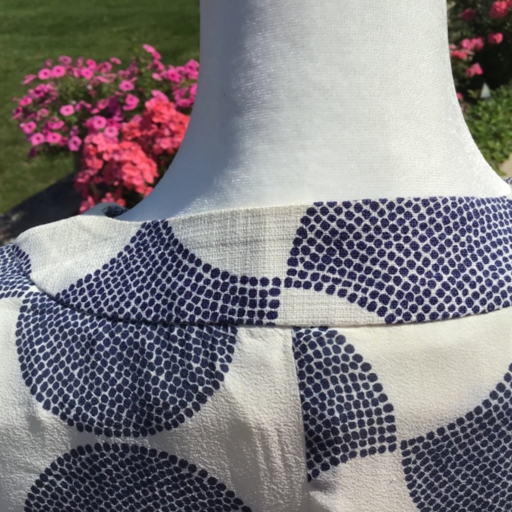 Trina Turk "Bonita" Blue White Print Dress with Bell Sleeve sz 2 MSRP $248. - Picture 13 of 17
